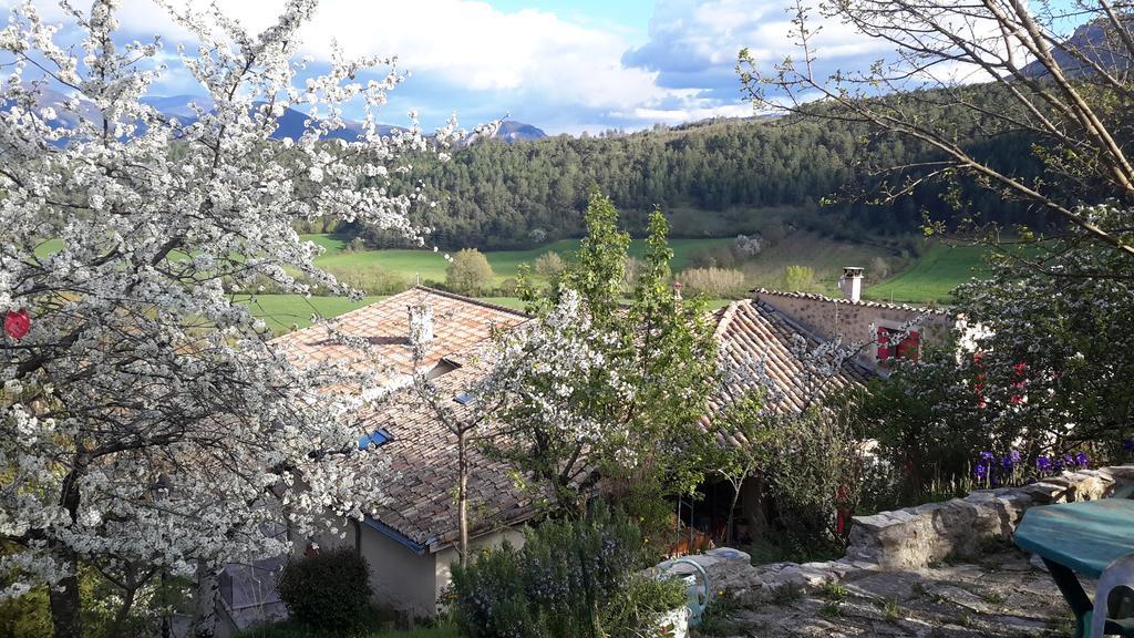 La Grange d'Agnès Bed and Breakfast Montmaur-en-Diois Esterno foto